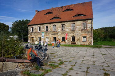 Blick auf eine der ersten Fabriken Sachsens. Maschinen-Schafwollspinnerei in Wolkenburg