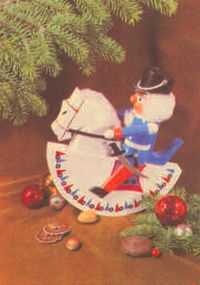 Geschenkanhänger aus dem Kunstverlag Brück & Sohn Meißen (DDR). Die damals beliebten kunsthandwerklichen Gegenstände wurden von Dietmar Brück selbst fotografiert.Geschenkanhänger aus dem Kunstverlag Brück & Sohn Meißen (DDR). Die damals beliebten kunsthandwerklichen Gegenstände wurden von Dietmar Brück selbst fotografiert.