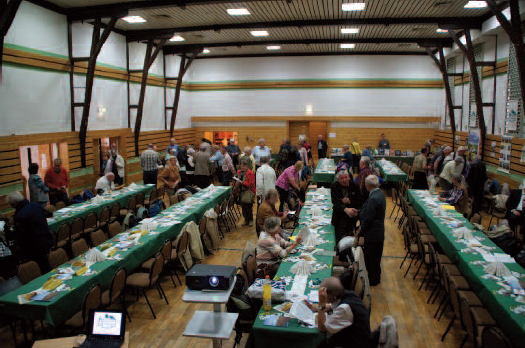 Blick in die Mehrzweckhalle Lindenhof