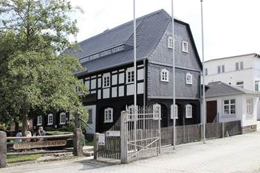 alle Baumaßnahmen an Fenstern Fassade sind abgeschlossen