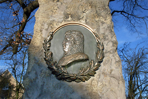 Medaillon des Schill-Denkmals, Foto: Veronica Teicher